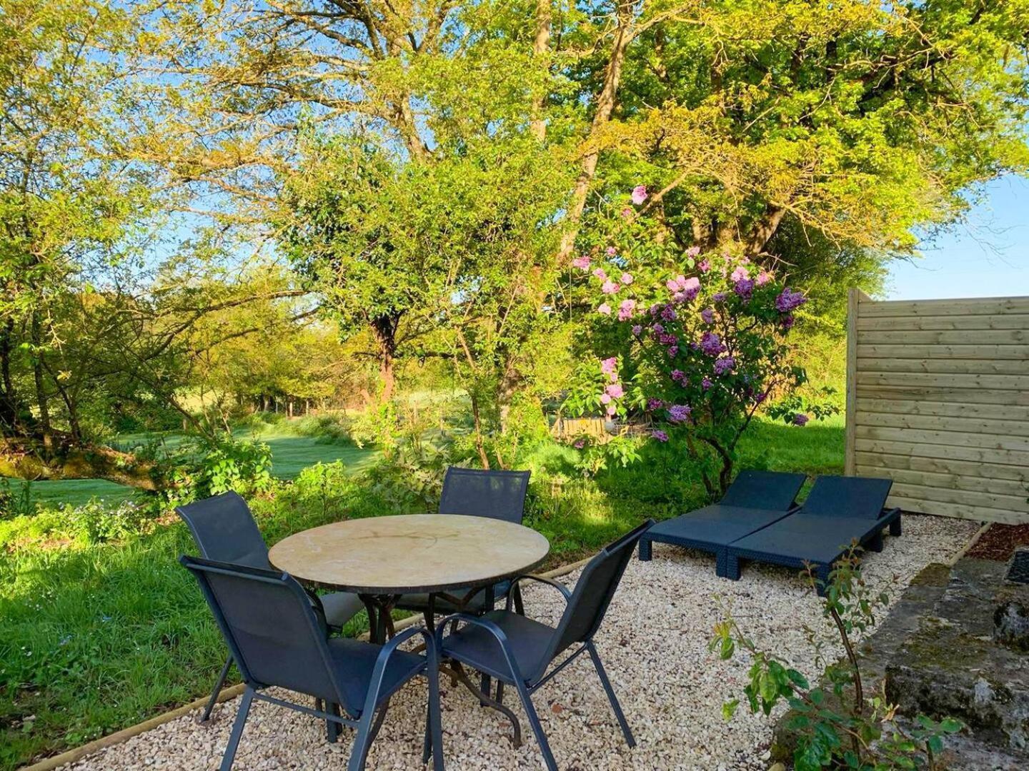 Le Clos Des Ecorcins - Terrasse - Parking Prive Saint-Amand-sur-Sevre 외부 사진