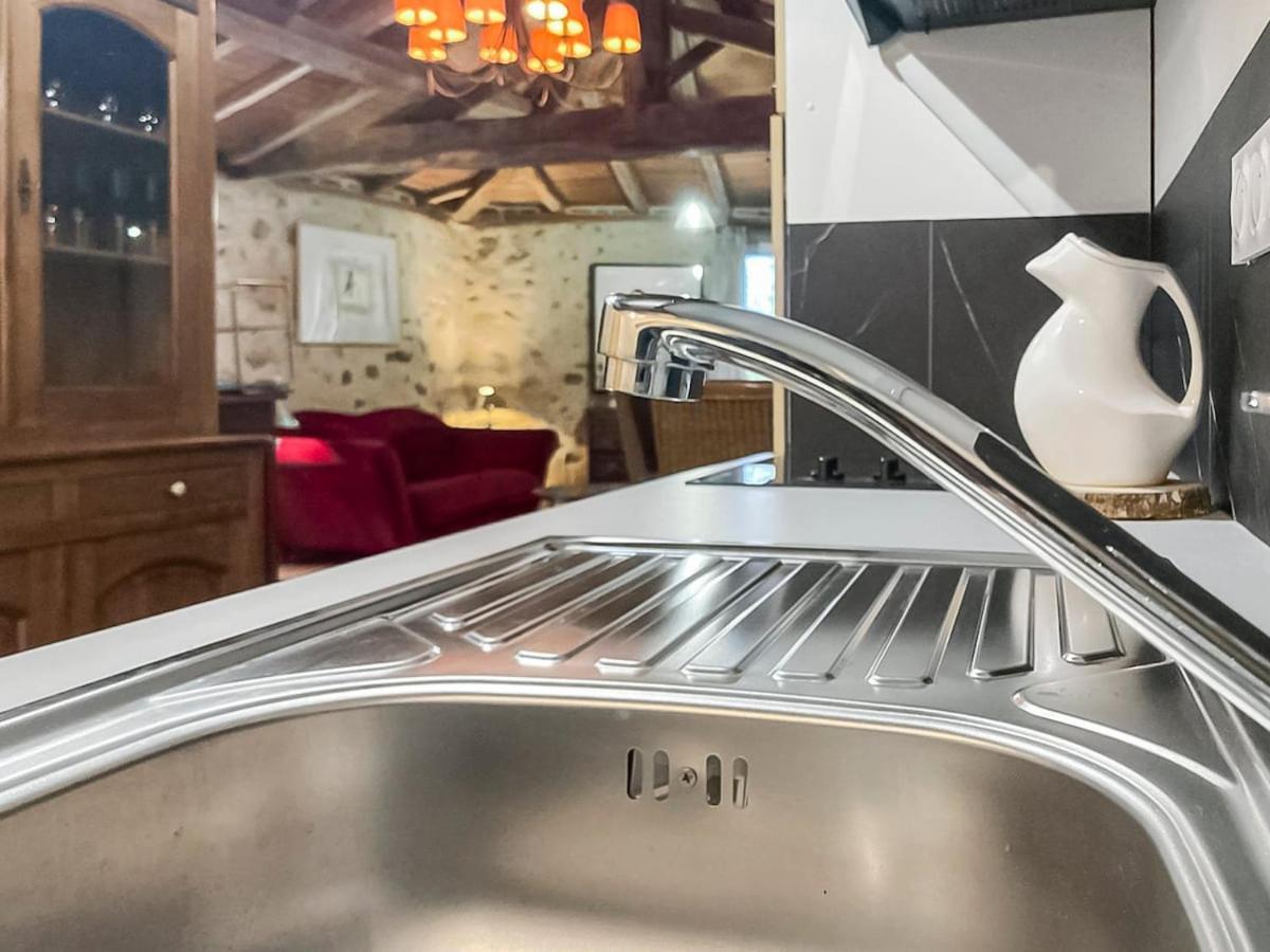 Le Clos Des Ecorcins - Terrasse - Parking Prive Saint-Amand-sur-Sevre 외부 사진