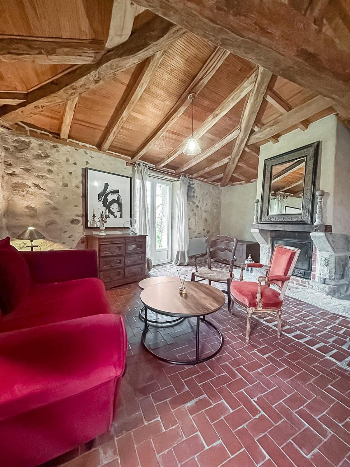 Le Clos Des Ecorcins - Terrasse - Parking Prive Saint-Amand-sur-Sevre 외부 사진